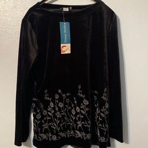 Graver Studio New Velour Top